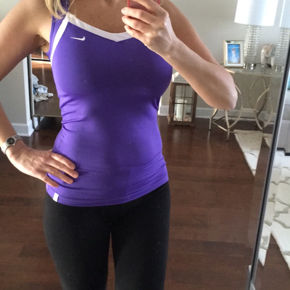 Nike sports top